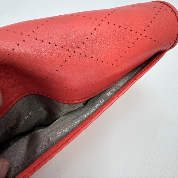 Marc Jacob’s Leather Crossbody in Coral w/ Chain Strap & Card Slots! - Picture 8 of 8